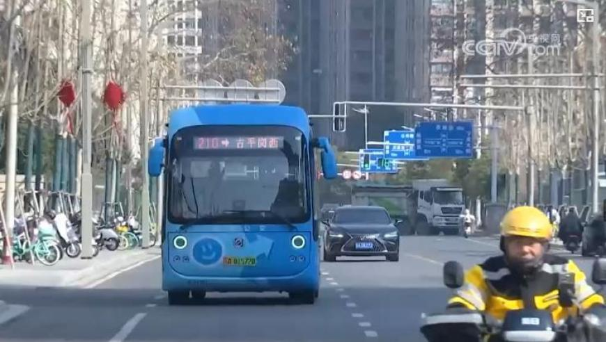 曝知名导演因强奸女星被判刑,澳门正版资料大全官网下载,创造力策略实施推广_体验版V6.83